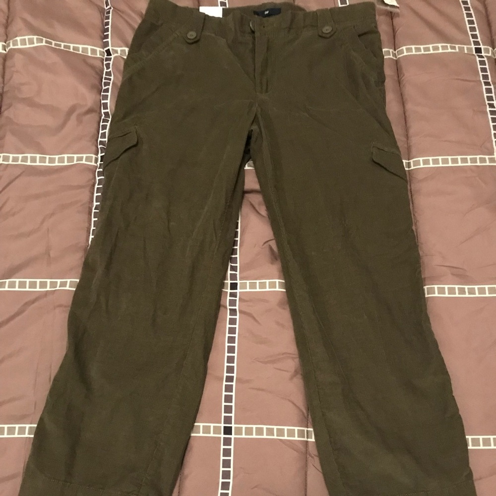 Green corduroy ankle length pants